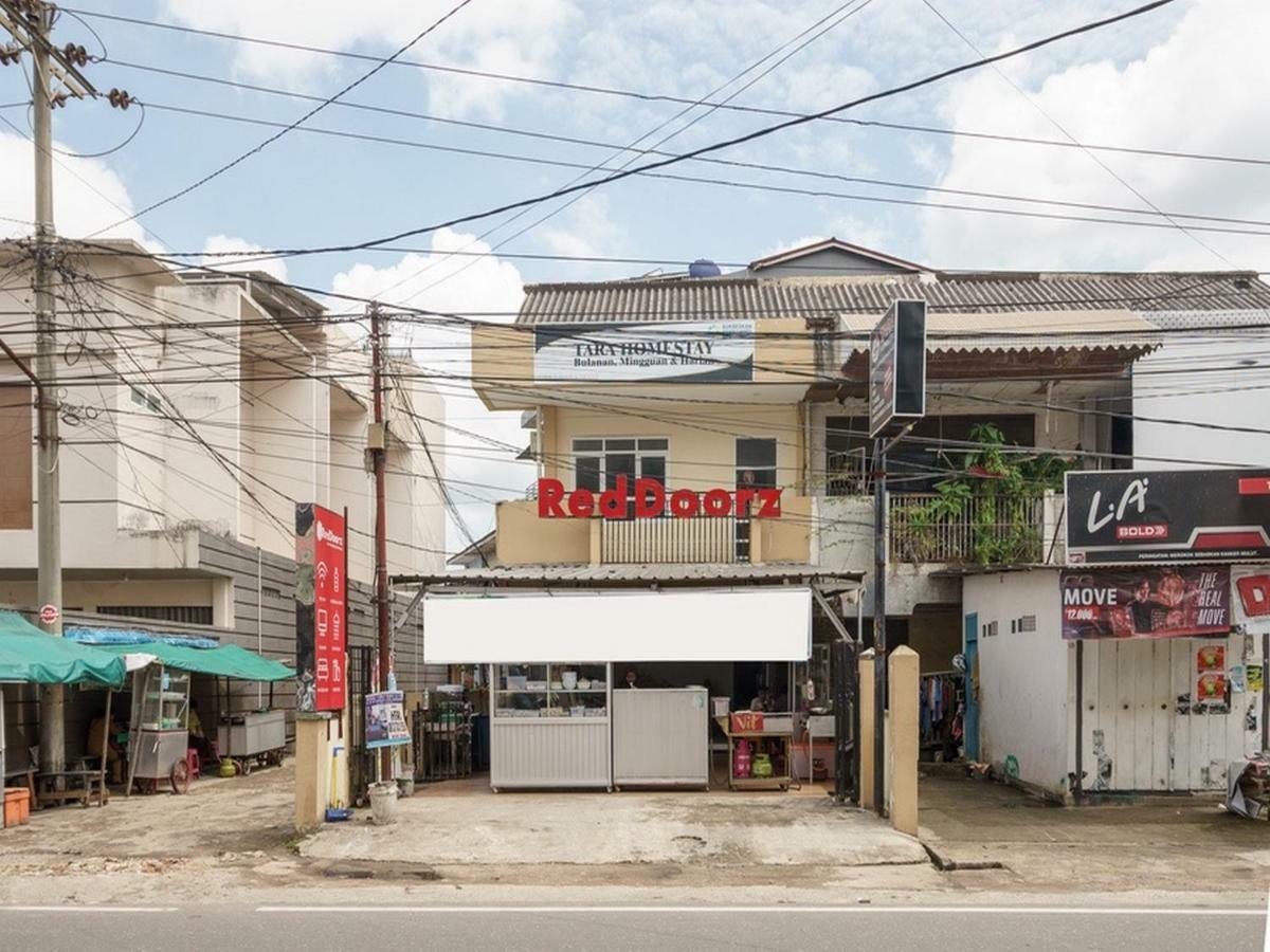 Reddoorz At Tara Homestay Palembang Exterior photo
